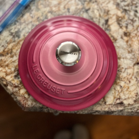 Le Creuset Berry Rice Pot 3 Qt - 20 - Picture 2 of 7